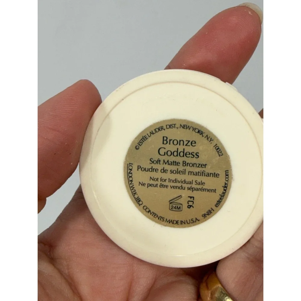 Estee Lauder Bronze Goddess Soft Matte Bronzer Travel Size Mini Swivel Compact